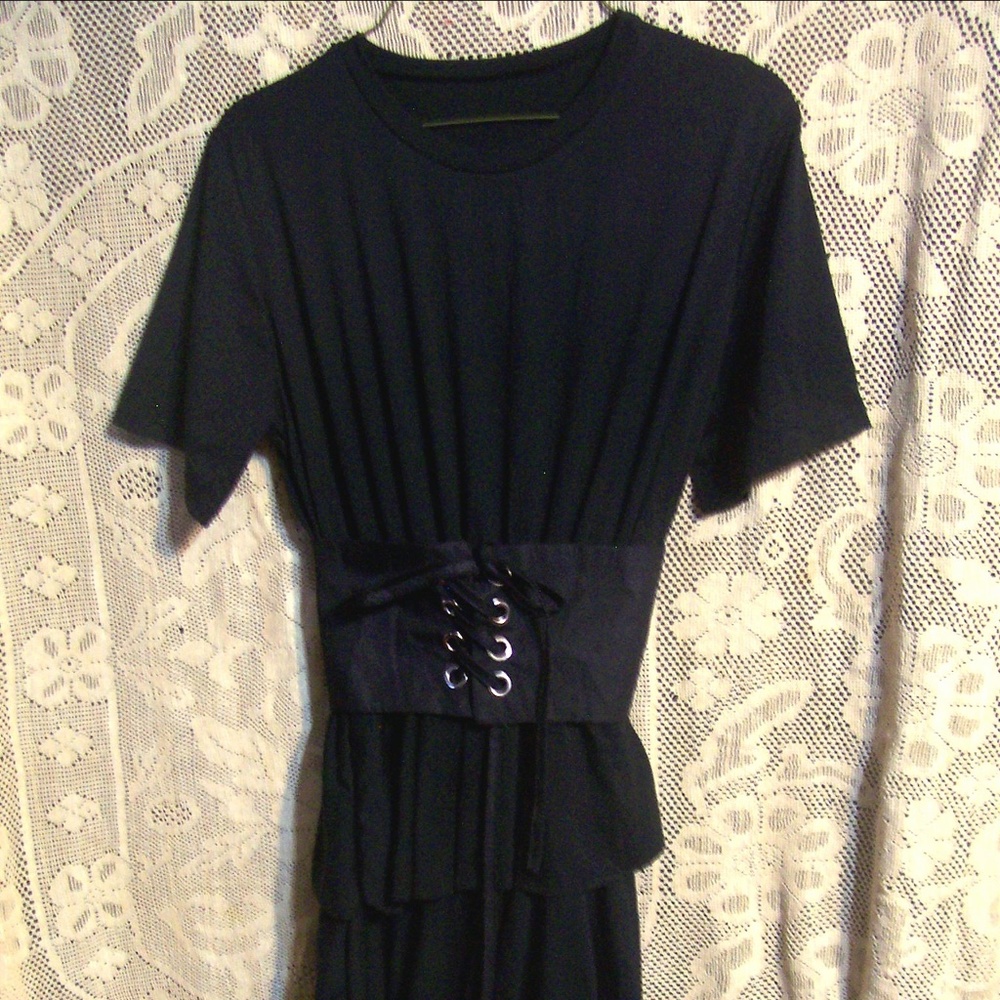 Black Ruffle Layered Dress w/Corset Belt M/L
